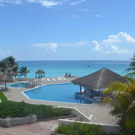 Private Room. Brisas. Zona Hotelera. Cancun